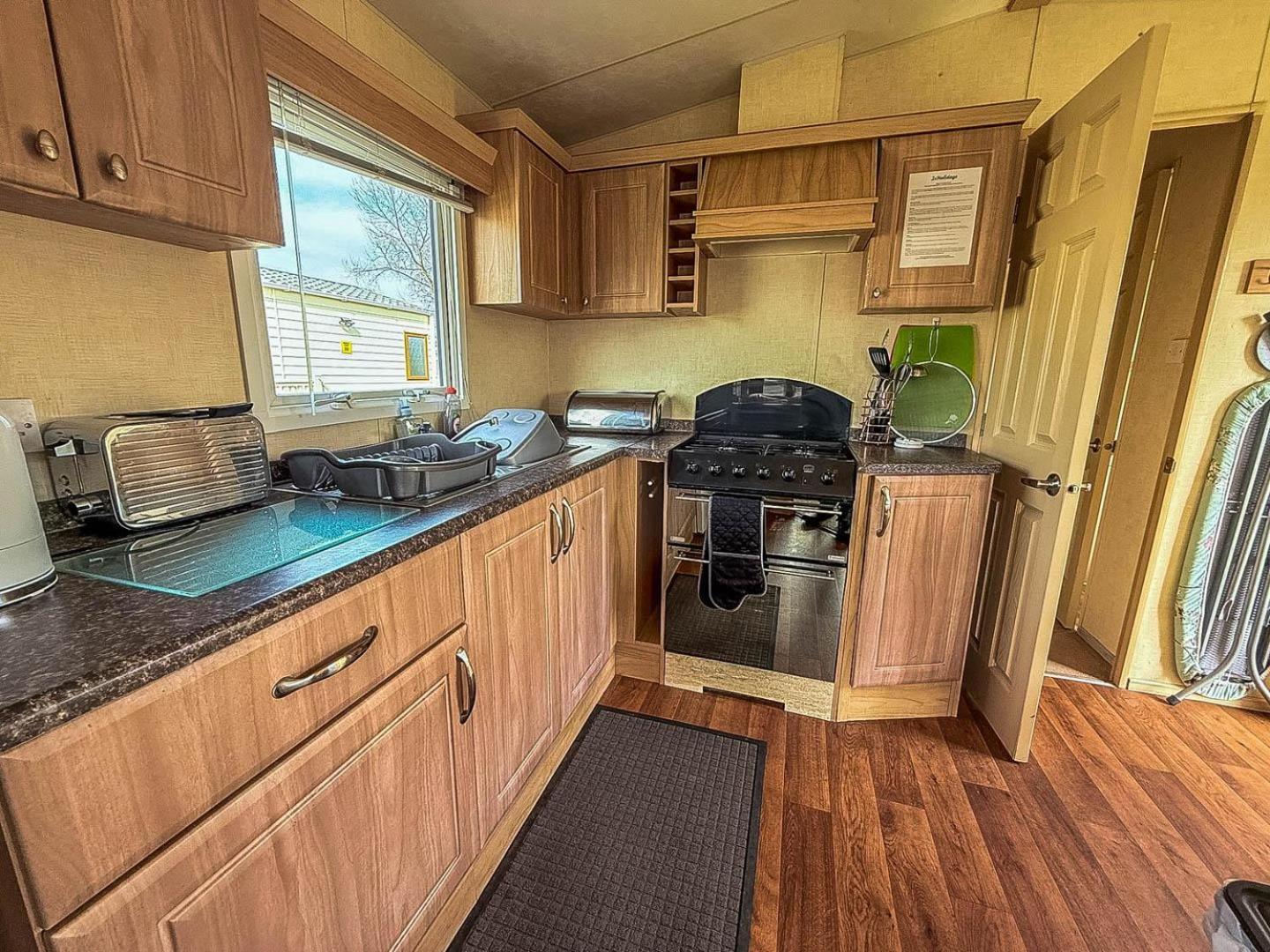Spacious 8 Berth Caravan At Southview Holiday Park Near Skegness Ref 33018Ml Exterior foto